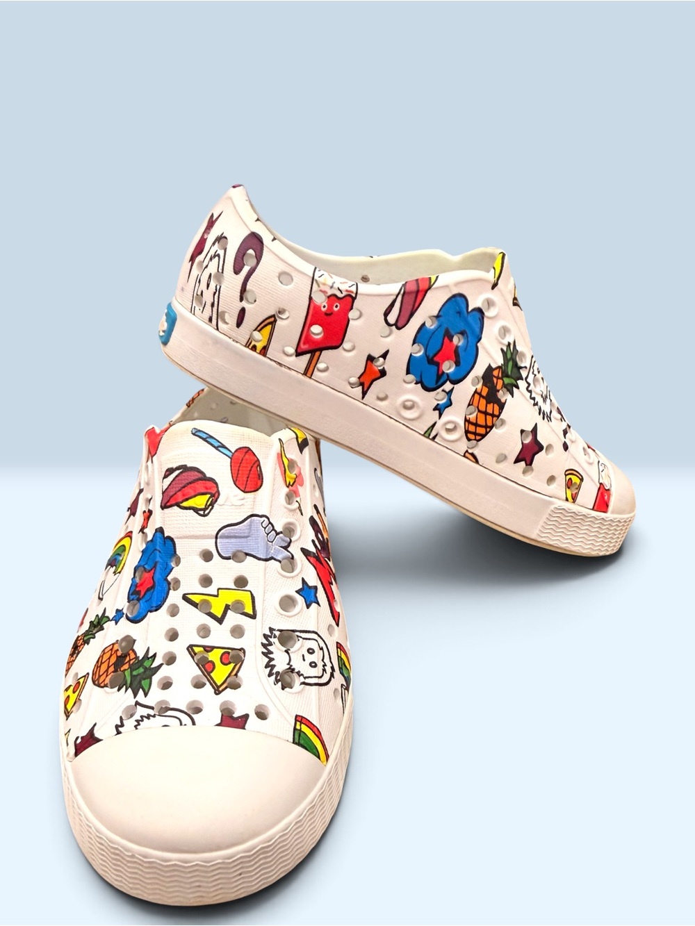 Native Kids Jefferson Print model on doodle